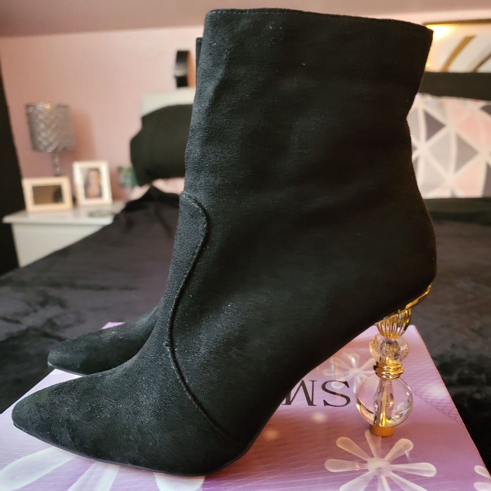 Fashion Nova Fancy Heeled Boots